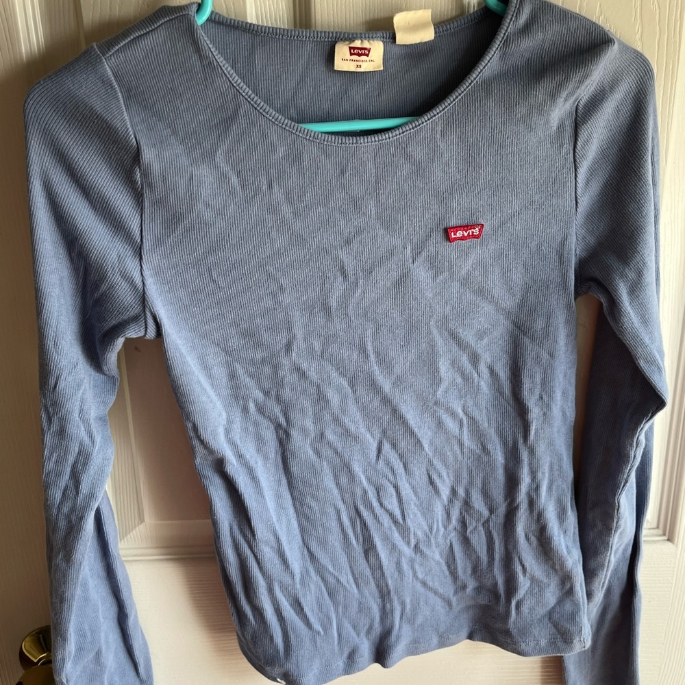 Levi’s Ribbed Long Sleeve top (not cropped) Size XS